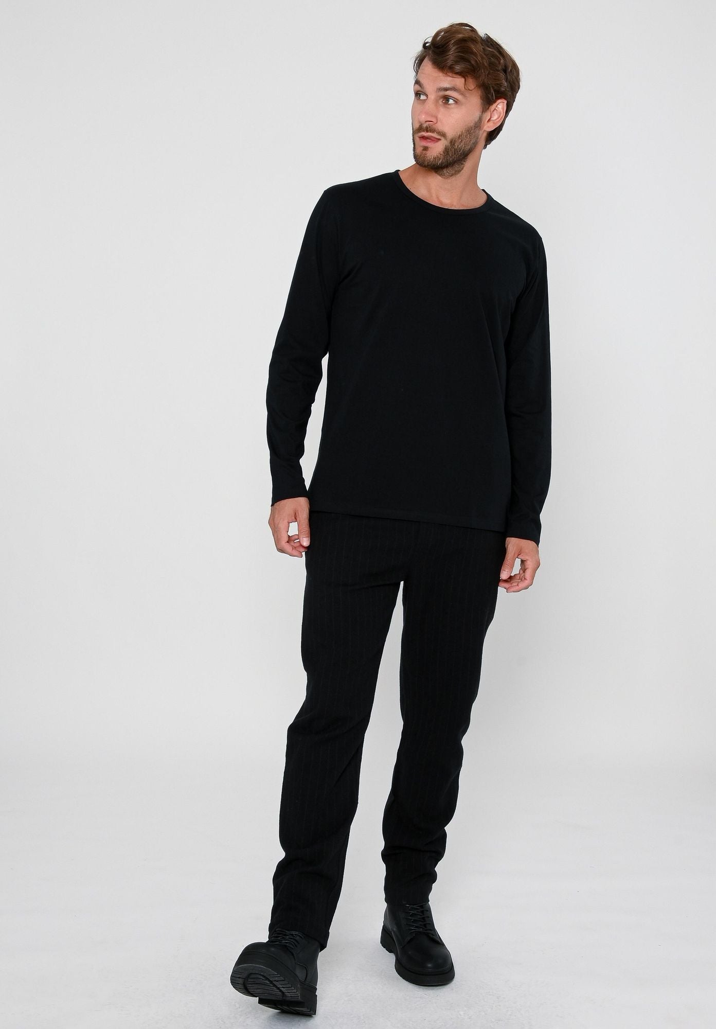 TT30 Longsleeve Black (GOTS)
