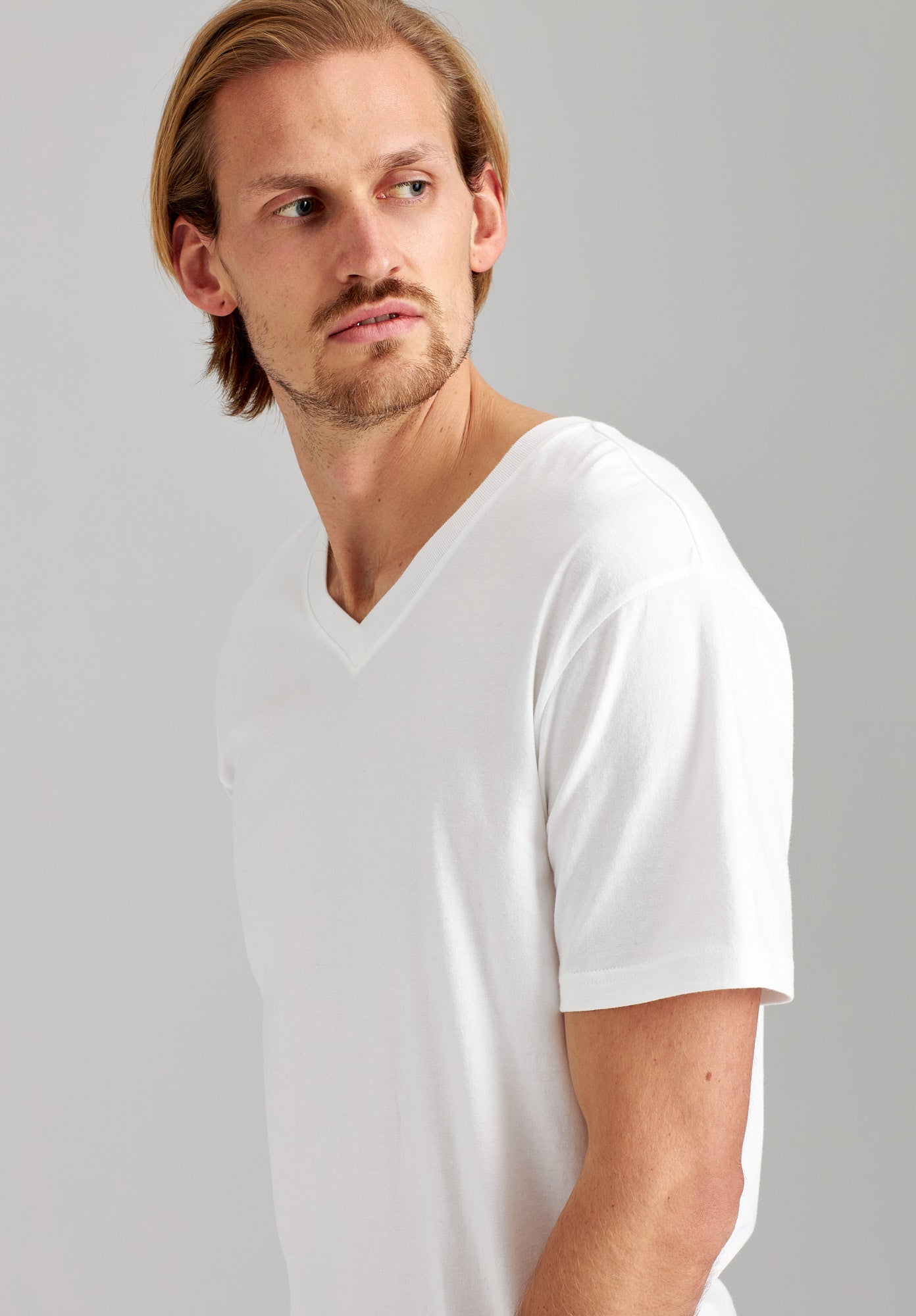 TT97 V-Neck T-Shirt (GOTS)